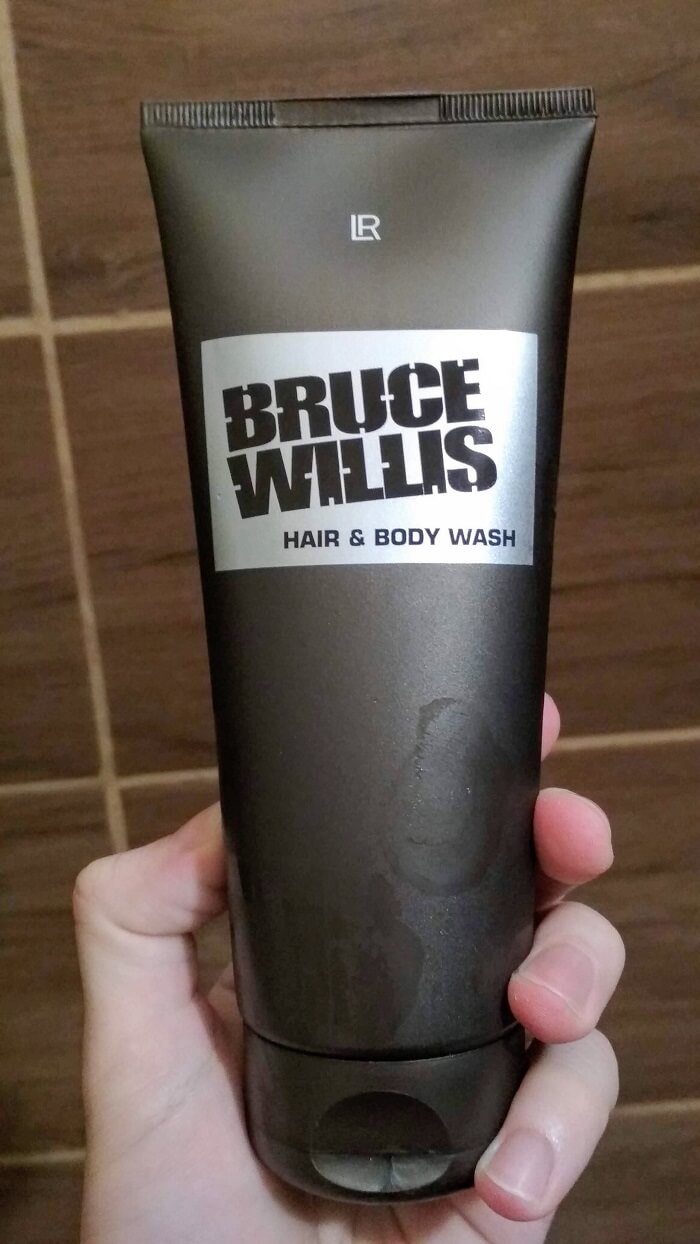 bruce-willis-hair-and-body